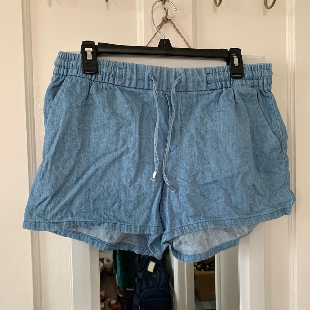 Old Navy chambray shorts